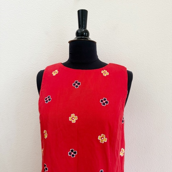 Modcloth Mid-Century Muse Shift Dress embroidered floral Size Small - Picture 4 of 8